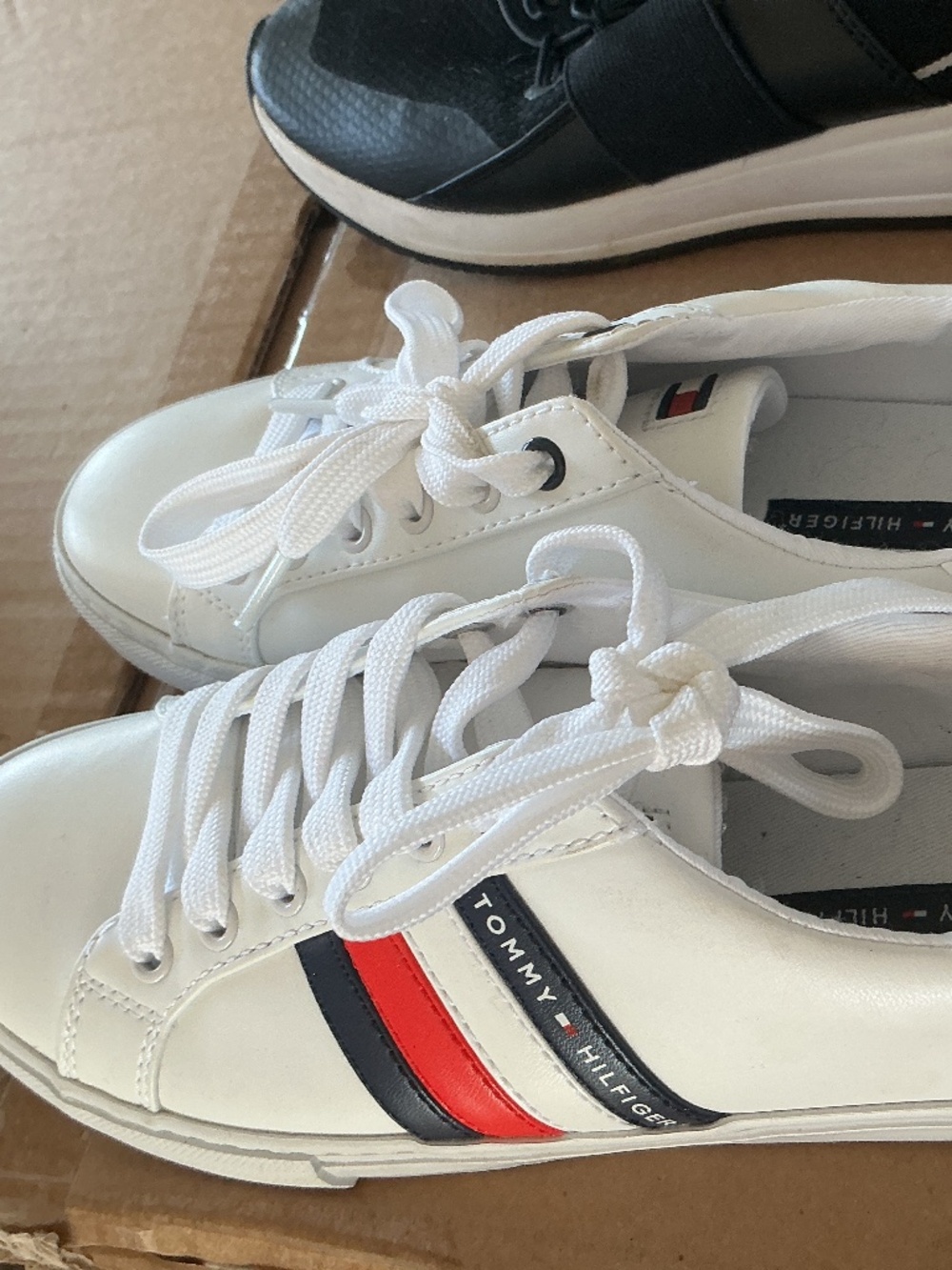 Size 6 Tommy Hilfger runners